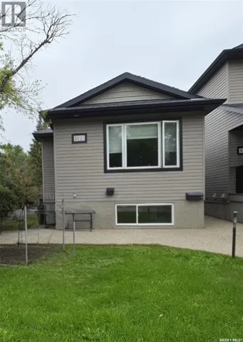 463 Halifax STREET, Regina, Saskatchewan S4R1T4