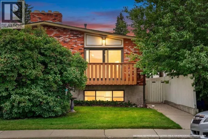 6407 34 Avenue NW, Calgary, Alberta T3B1M9