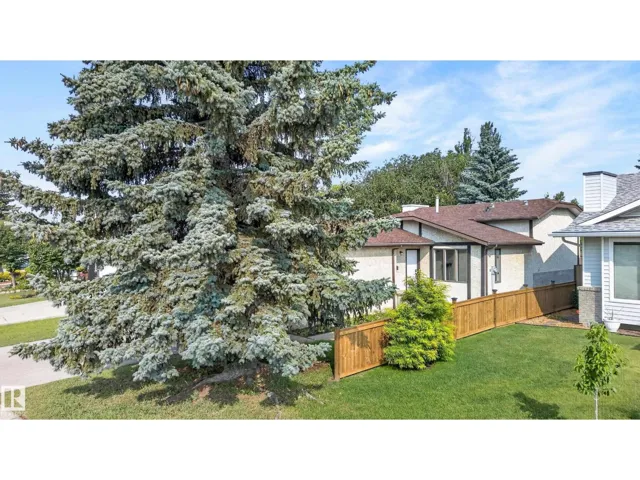 3722 34A AV NW NW, Edmonton, Alberta T6L4Z2