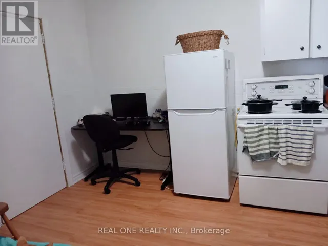2 - 104 TWENTY FIFTH STREET, Toronto (Long Branch), Ontario M8V3P8