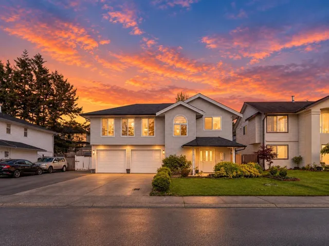 2706 MITCHELL STREET, Abbotsford, British Columbia V2T5G4
