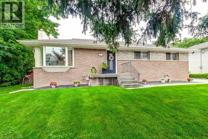 56 BARTON Street, Waterdown, Ontario L0R2H0