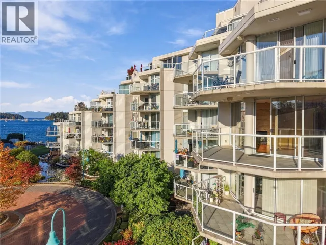 402 158 Promenade Dr, Nanaimo, British Columbia V9R6M7