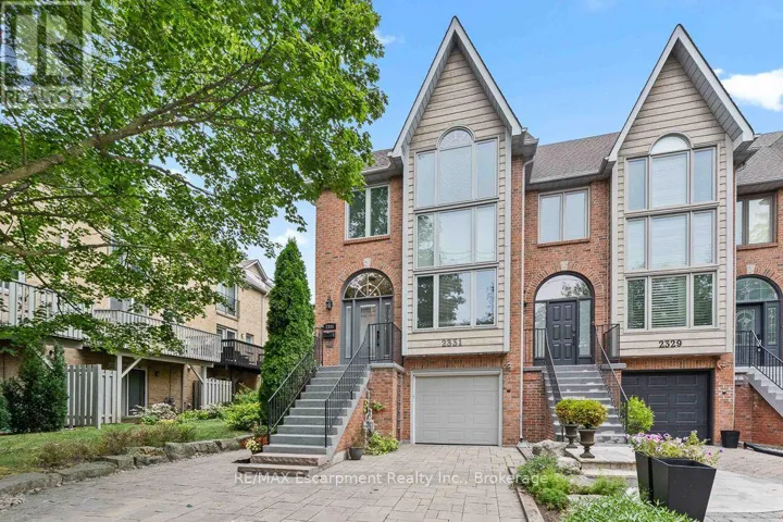 2331 MARINE DRIVE, Oakville (BR Bronte), Ontario L6L1C2