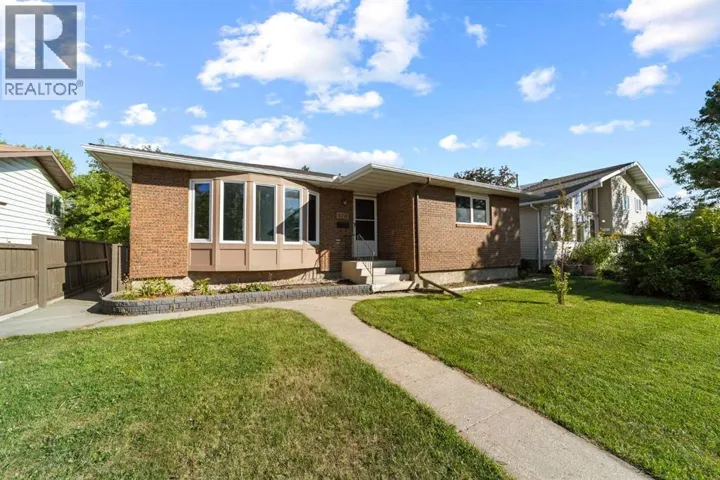 6218 34A Avenue, Edmonton, Alberta T6L1E4