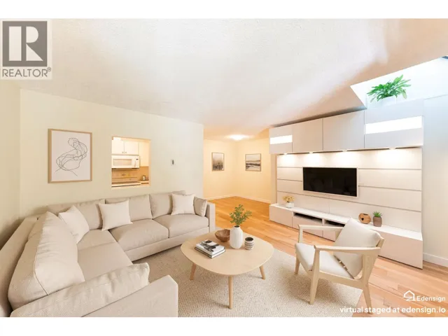 3319 MOUNTAIN HIGHWAY, North Vancouver, British Columbia V7K2H4