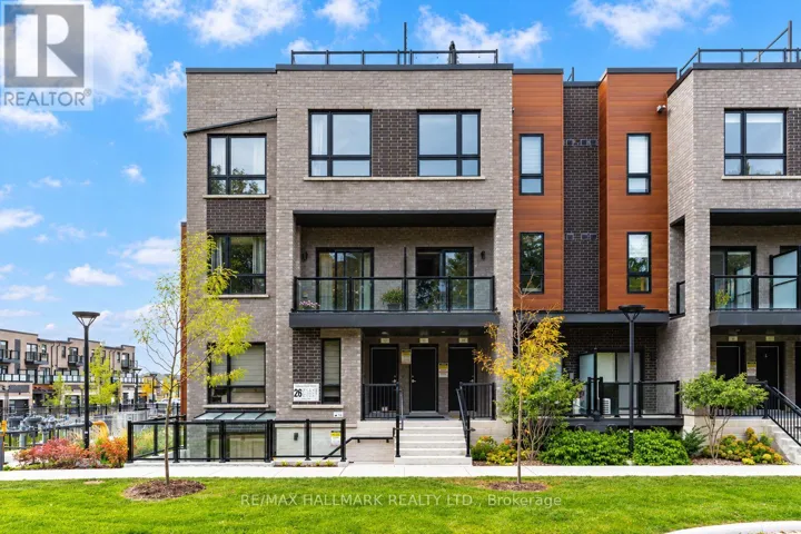 11 - 26 LYTHAM GREEN CIRCLE, Newmarket (Glenway Estates), Ontario L3Y0H5