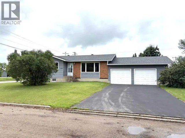 5402 47 Avenue W, Forestburg, Alberta T0B1N0