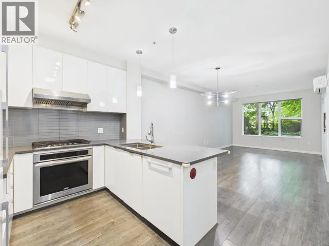 118 9399 ALEXANDRA ROAD, Richmond, British Columbia V6X0L7