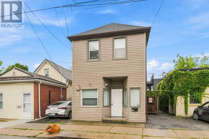 105 EMERSON STREET, Hamilton (Ainslie Wood), Ontario L8S2X5