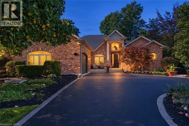 504 PLEASANT BAY Court, Waterloo, Ontario N2K4N5