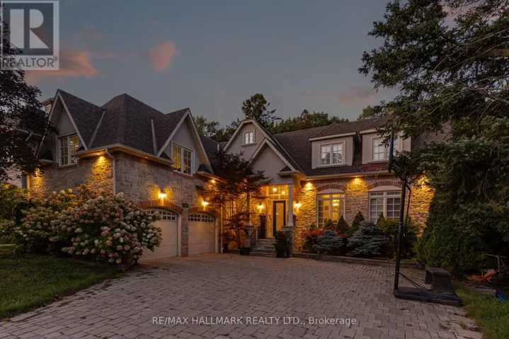 111 WOODHAVEN PARK DRIVE, Oakville (SW Southwest), Ontario L6L4K4
