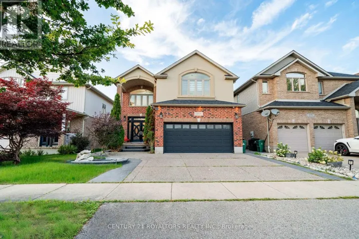444 THOMAS SLEE DRIVE, Kitchener, Ontario N2P2X6