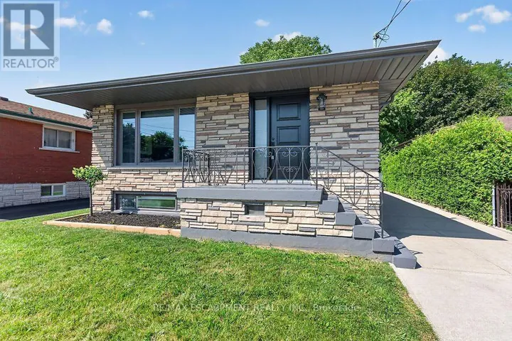 26 PARKLANDS DRIVE, Hamilton (Rosedale), Ontario L8K4W7