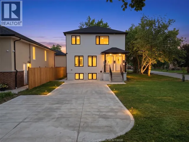 1746 BUCKINGHAM DRIVE, Windsor, Ontario N8T2A6