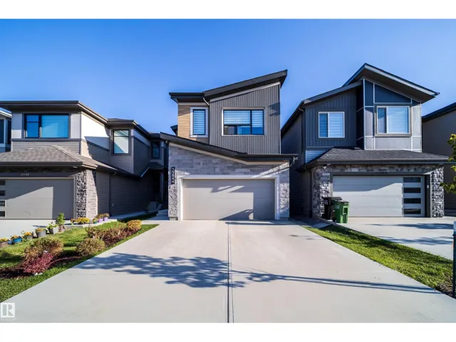15844 25 AV SW, Edmonton, Alberta T6W5K4