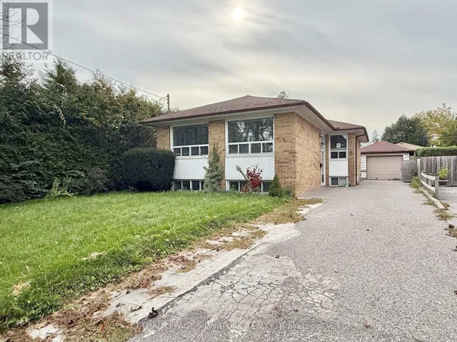 4 WANTANOPA CRESCENT, Toronto (Woburn), Ontario M1H2B3