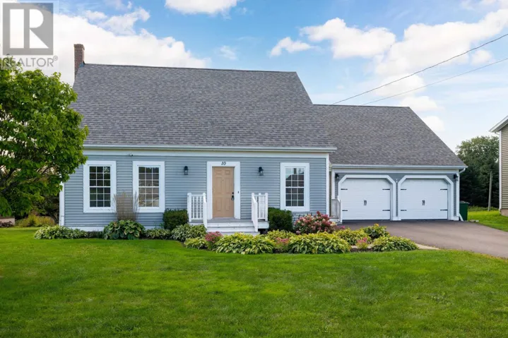 10 Jake Drive, Cornwall, Prince Edward Island C0A1H4
