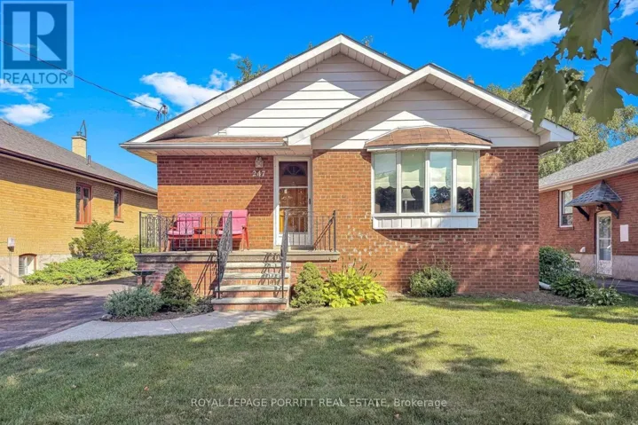 247 HALLMARK AVENUE, Toronto (Alderwood), Ontario M8W4L3