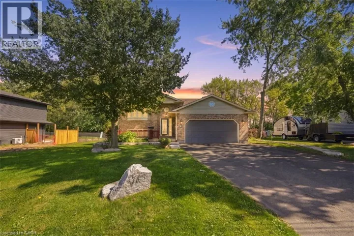 78 MONTGOMERY Road, Welland, Ontario L3C2Y3