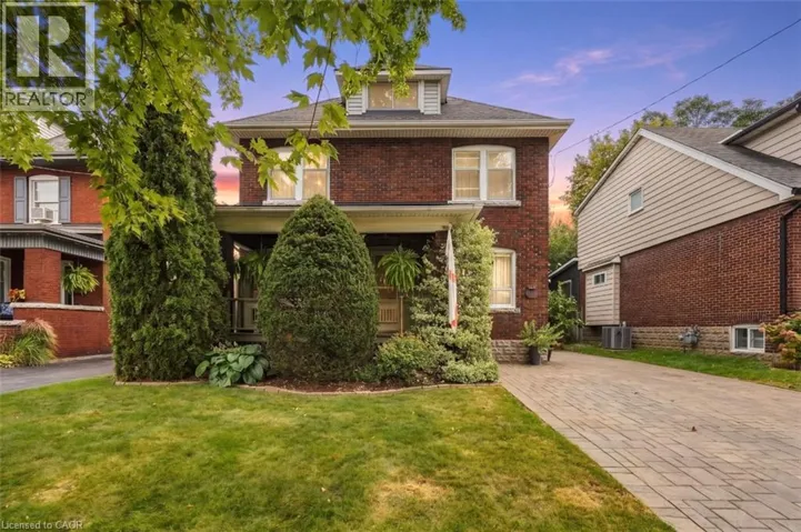33 TUXEDO Avenue S, Hamilton, Ontario L8K2R7