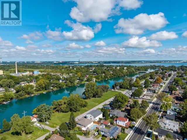 4166 CHIPPAWA PARKWAY, Niagara Falls (Chippawa), Ontario L2G6E5