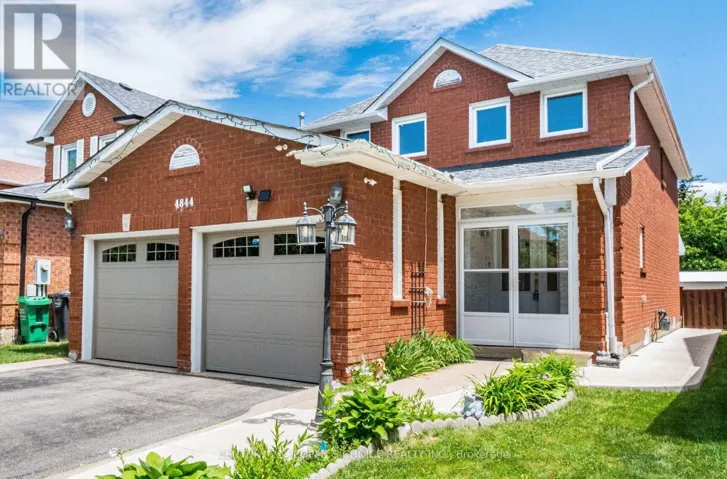 4844 OWL CIRCLE, Mississauga (Hurontario), Ontario L4Z2P7