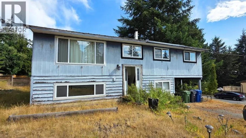 614 Seventh St, Nanaimo, British Columbia V9R1G2