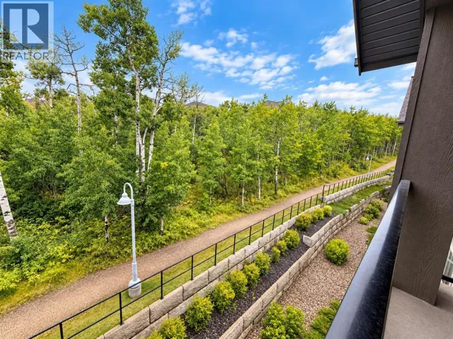 313, 25 Aspenmont Heights SW, Calgary, Alberta T3H0E4