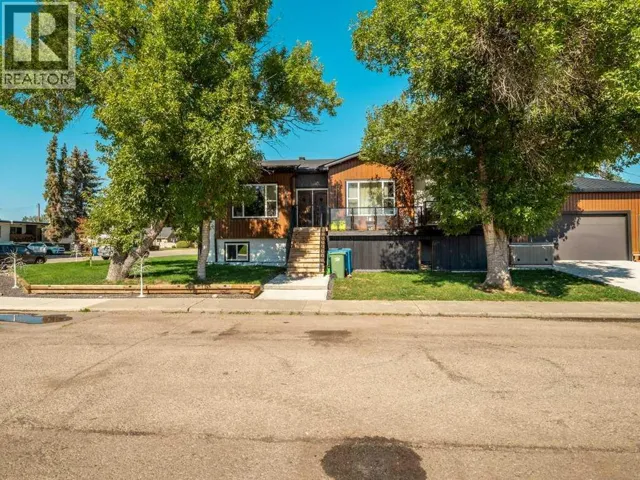 2021 15TH Street, Coaldale, Alberta T1M1A1