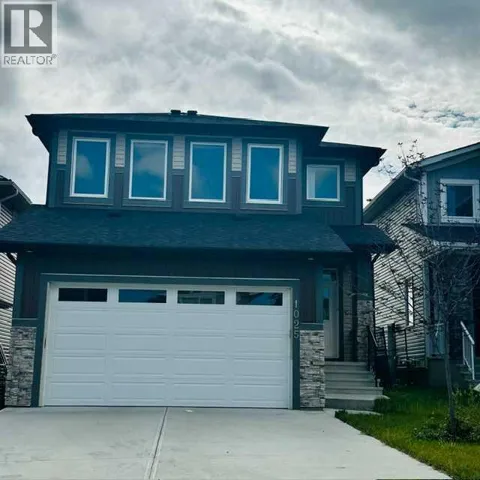1025 Iron Landing Way, Crossfield, Alberta T0M0S0