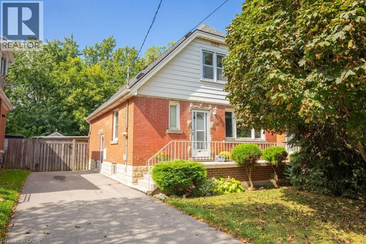 296 EAST 21ST Street, Hamilton, Ontario L8V2T9