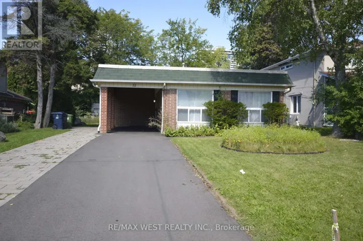 32 AXSMITH CRESCENT, Toronto (Don Valley Village), Ontario M2J3K3