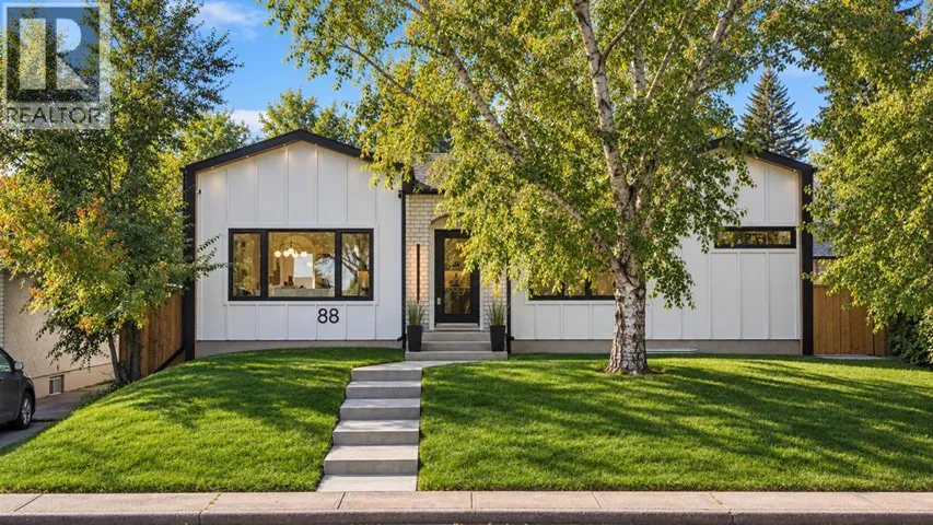 88 Cheyenne Crescent NW, Calgary, Alberta T2L0Z2