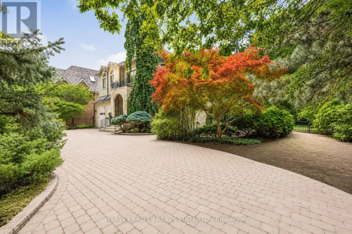 1 KNIGHTSWOOD ROAD, Toronto (Bridle Path-Sunnybrook-York Mills), Ontario M4N2G9