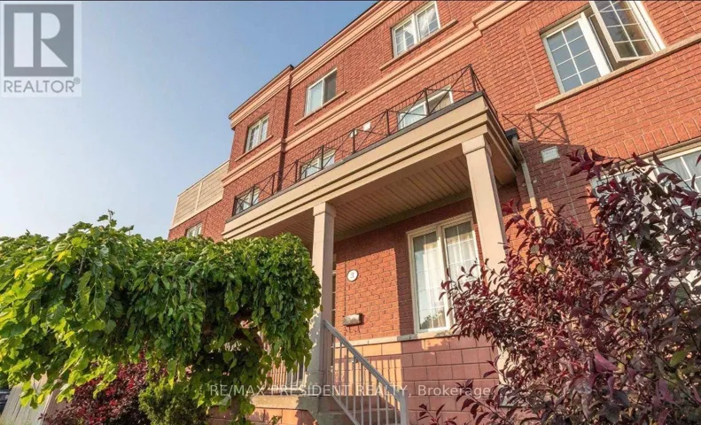 3 HERZBERG GARDENS, Toronto (York University Heights), Ontario M3J3P5