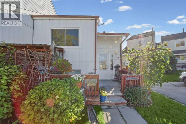 16 Princess Petra Avenue, Didsbury, Alberta T0M0W0