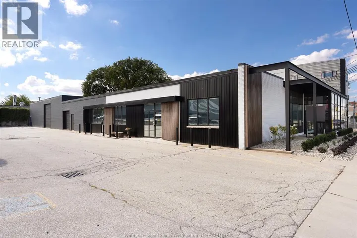 1225 MCDOUGALL, Windsor, Ontario N8X3M6