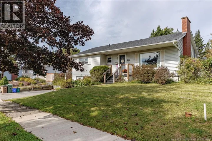 127 Greendale Crescent, Saint John, New Brunswick E2M4L5