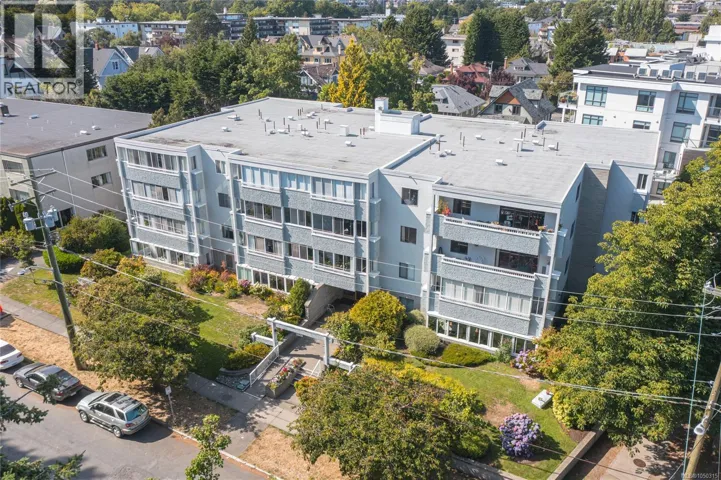 101 1050 Park Blvd, Victoria, British Columbia V8V2T4