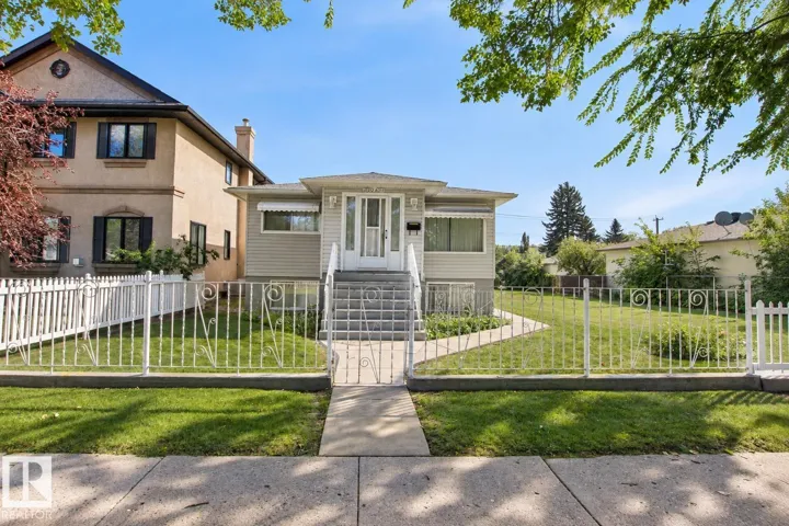 10339 80 street NW, Edmonton, Alberta T6A3J3
