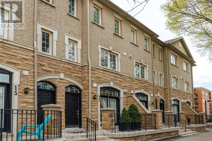 17 KRAWCHUK LANE, Toronto (Leaside), Ontario M4G4H4