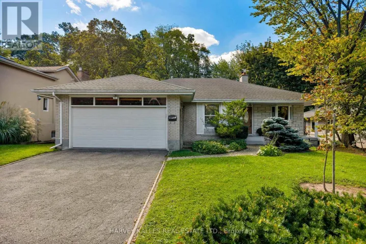 63 TWYFORD ROAD, Toronto (Princess-Rosethorn), Ontario M9A1W5
