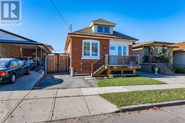 257 TRAGINA AVENUE N, Hamilton (Homeside), Ontario L8H5C9