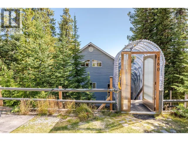 160 Cougar Road, Oliver, British Columbia V0H1T8