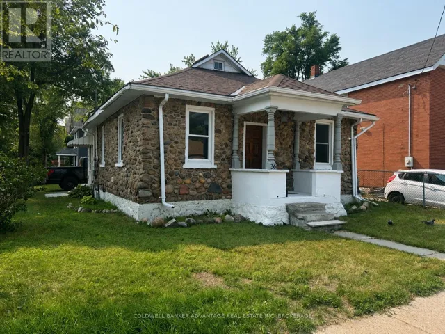 36 SANFORD STREET, Barrie (Sanford), Ontario L4N3C2