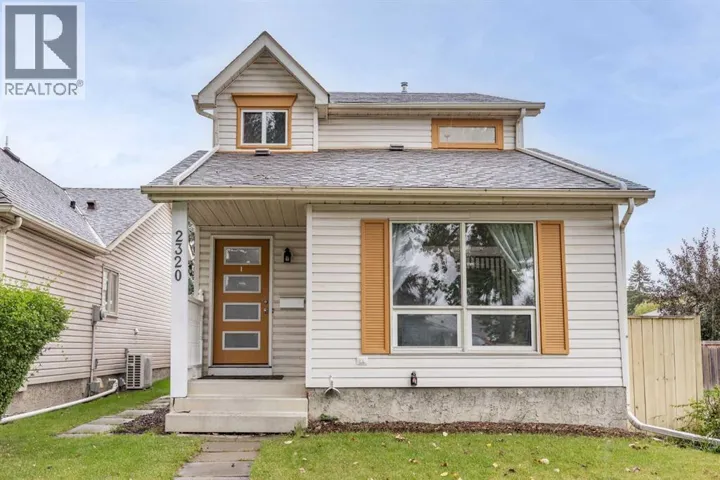 2320 woodview Drive SW, Calgary, Alberta T2W4X6