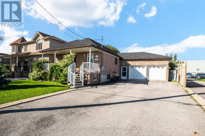 136 WINSTON PARK BOULEVARD, Toronto (Downsview-Roding-CFB), Ontario M3K1C5