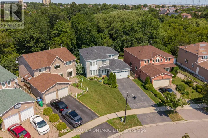 60 RAVENSWOOD DRIVE, Brampton (Fletcher's Creek South), Ontario L6Y3Z4