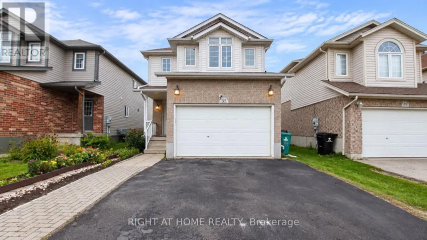 35 CHANTILLY STREET, Kitchener, Ontario N2R1V7